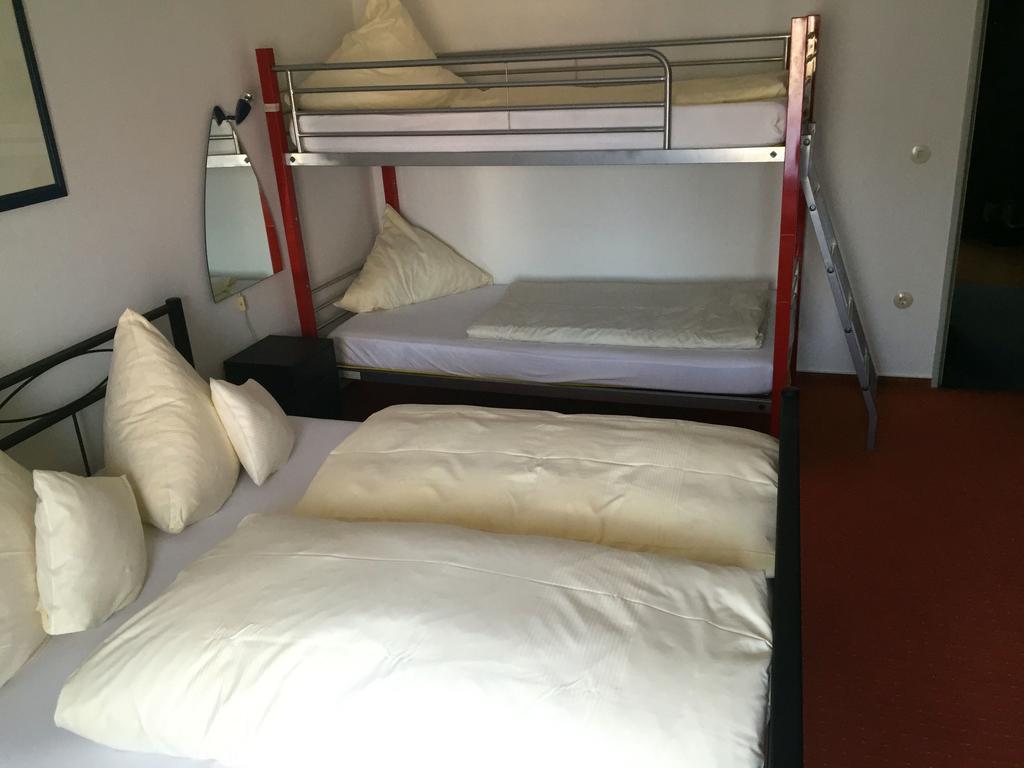 Hotel Rave Velen Cameră foto